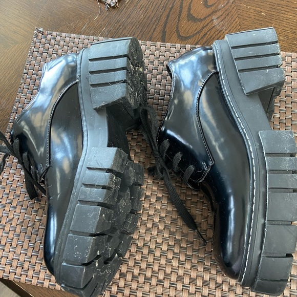 Brand New Steve Madden Shoes - Picture 3 of 5